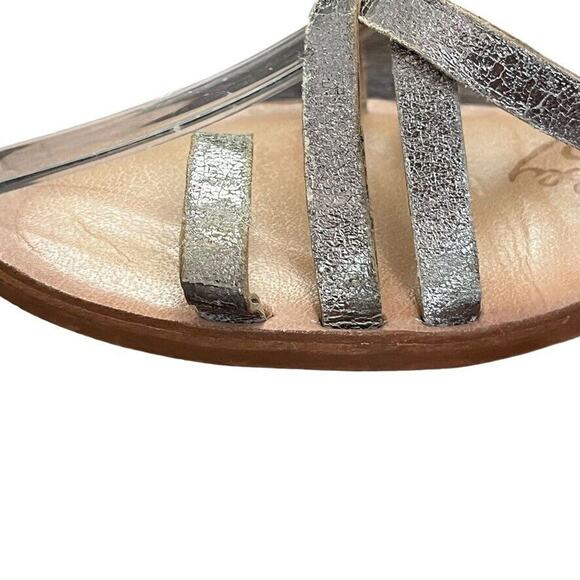 Naughty Monkey Womens Metallic Leather Toe Ring Sandals Strappy Shoes Flats 6.5 - Picture 5 of 16